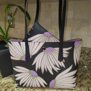 Kate Spade NY Molly Falling Flower Tote W/ Wristlet NWOT
